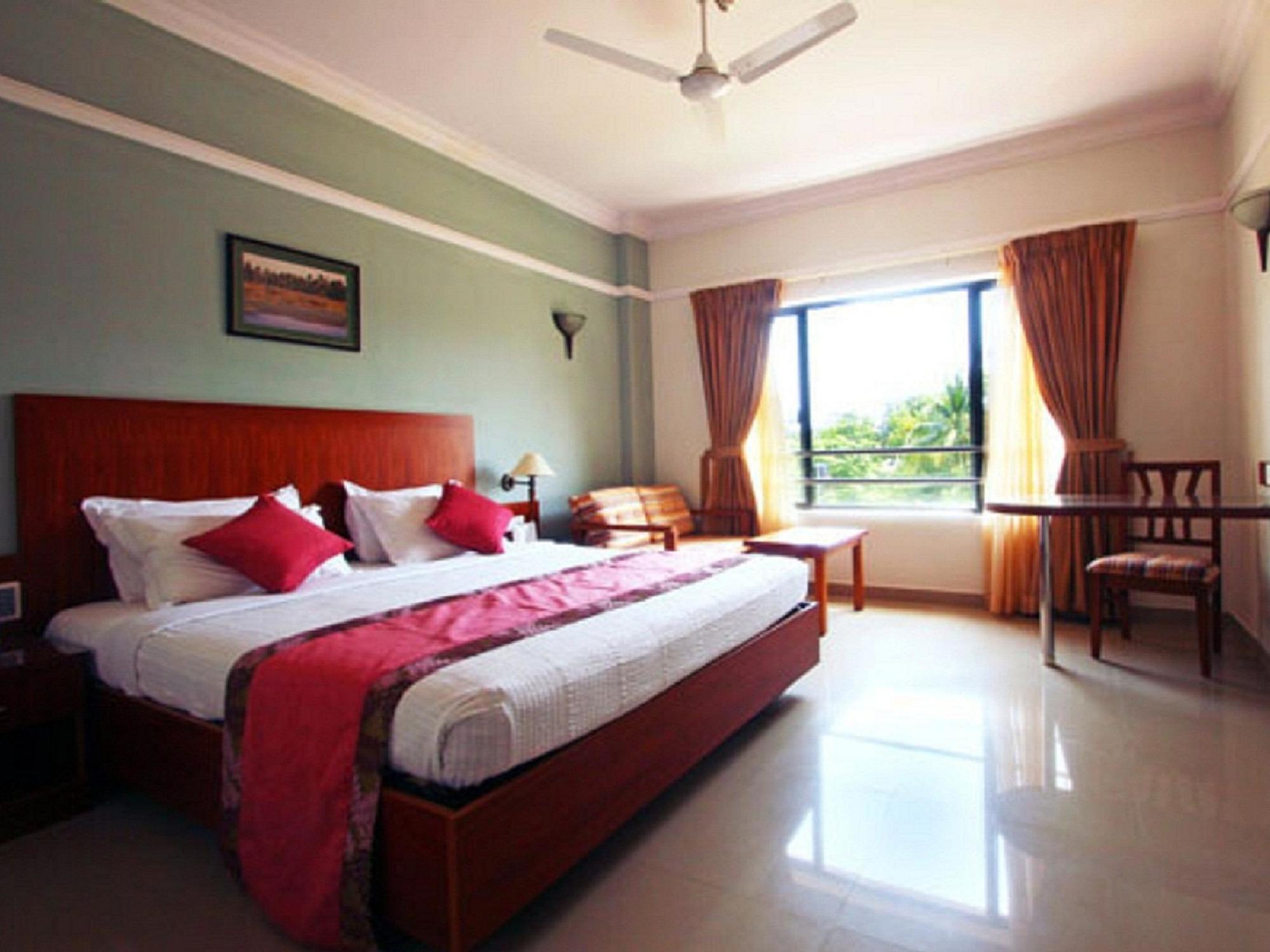 Oyo 1079 Ashirwad Heritage Resort كوماراكوم المظهر الخارجي الصورة