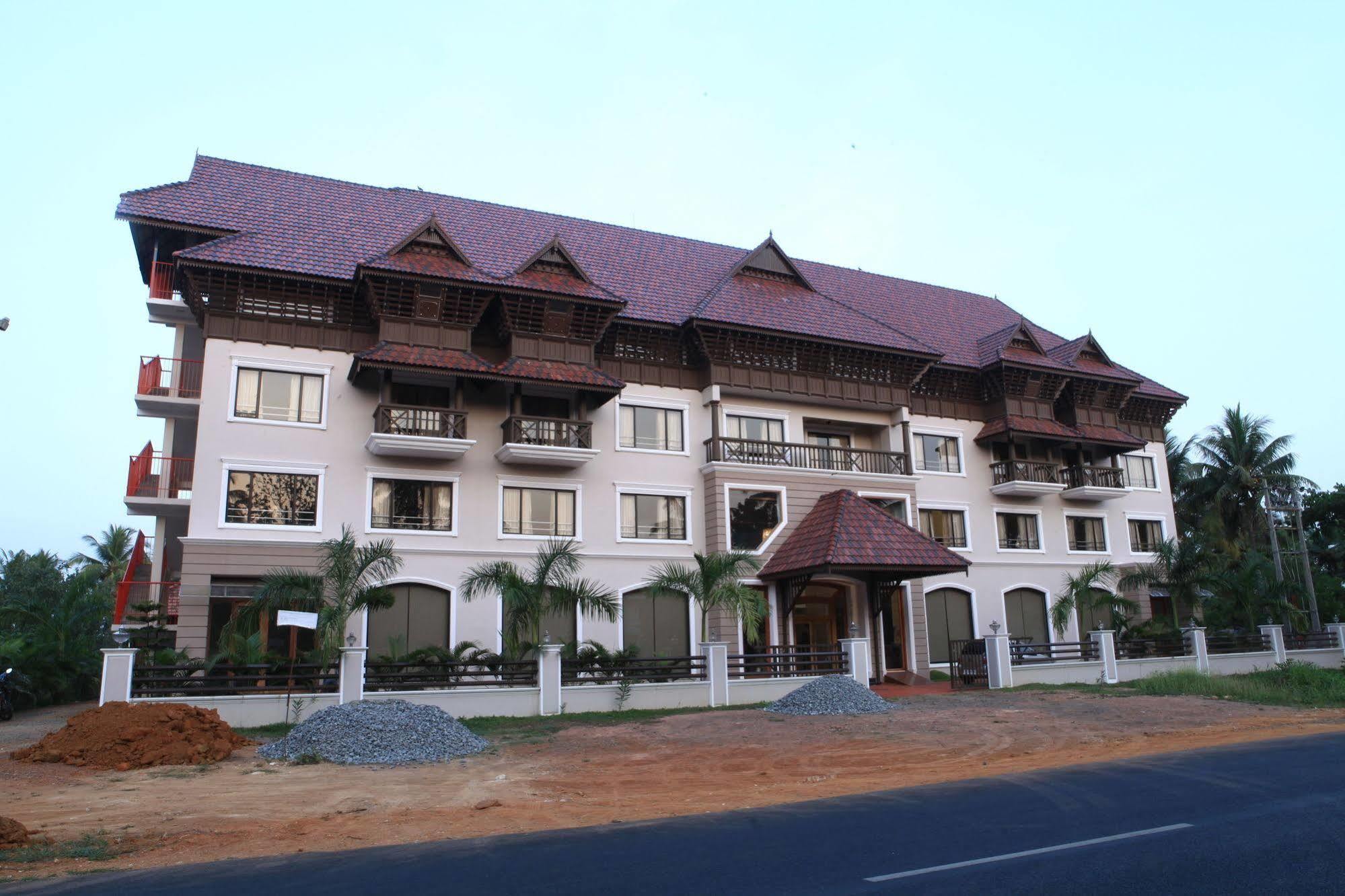 Oyo 1079 Ashirwad Heritage Resort كوماراكوم المظهر الخارجي الصورة