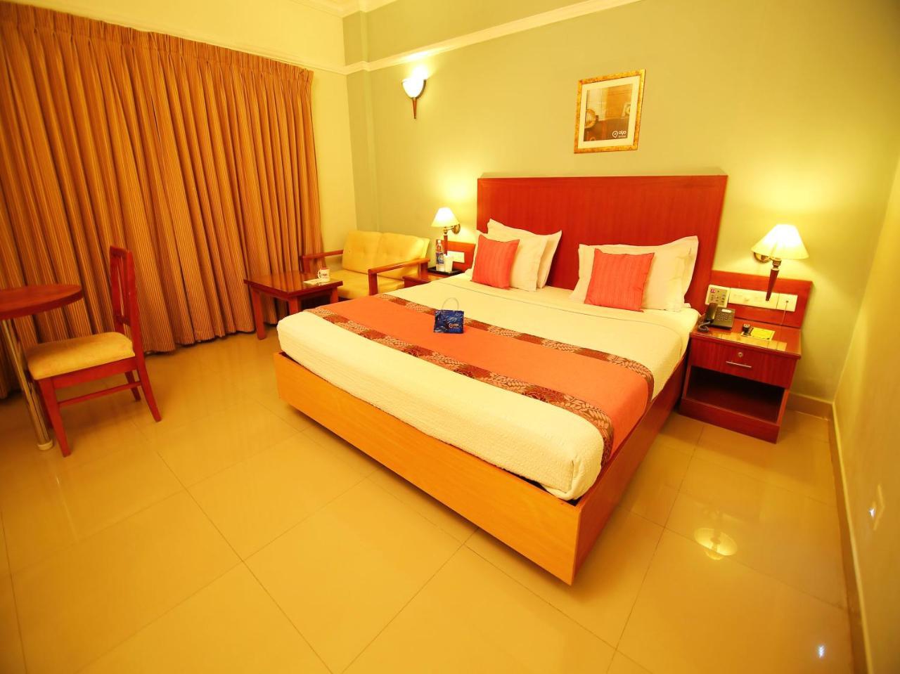 Oyo 1079 Ashirwad Heritage Resort كوماراكوم المظهر الخارجي الصورة
